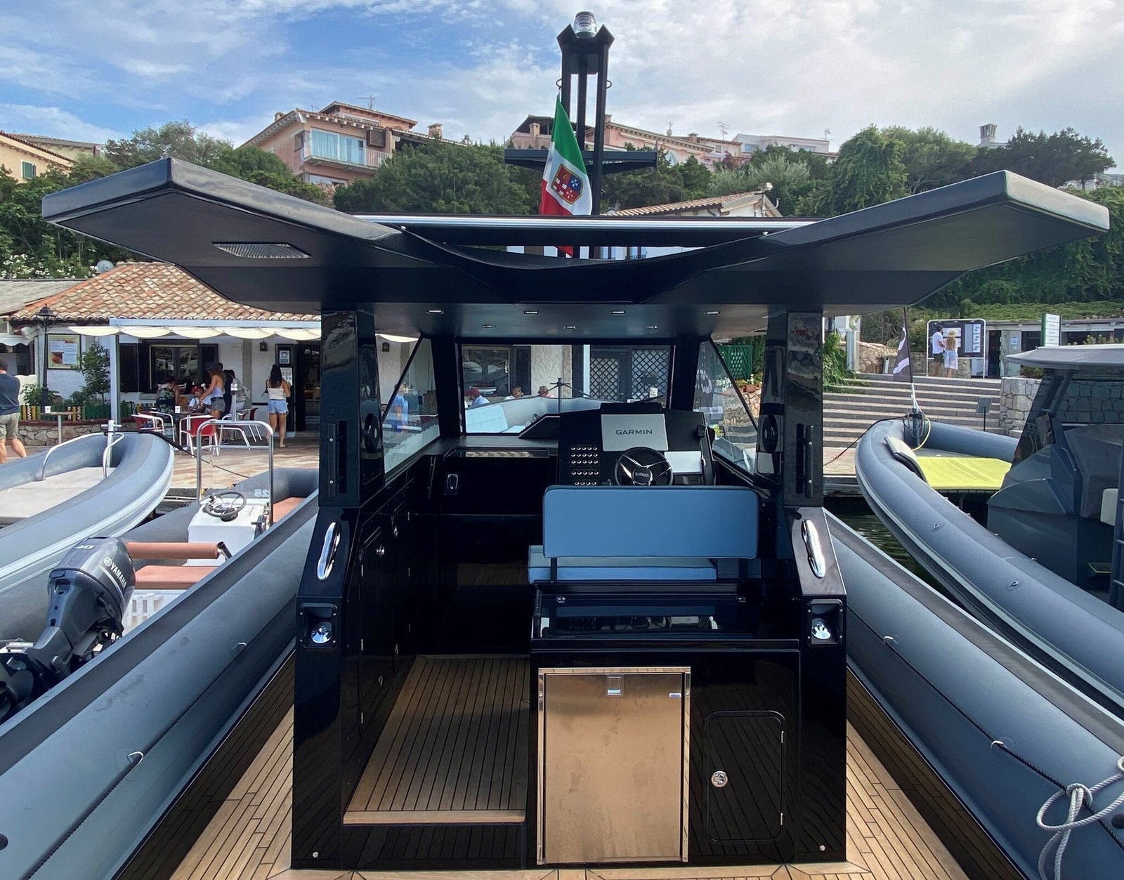 Cockpit des Sea Water Phantom 500