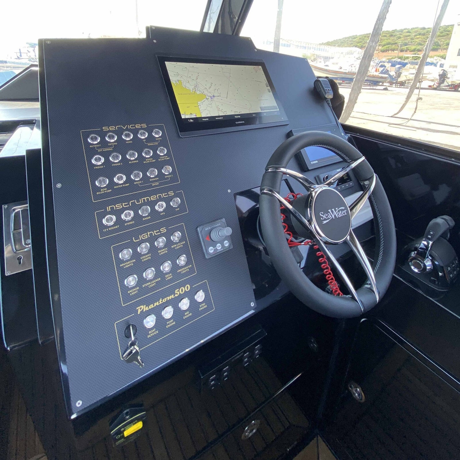 Steuerstand des Sea Water Phantom 500
