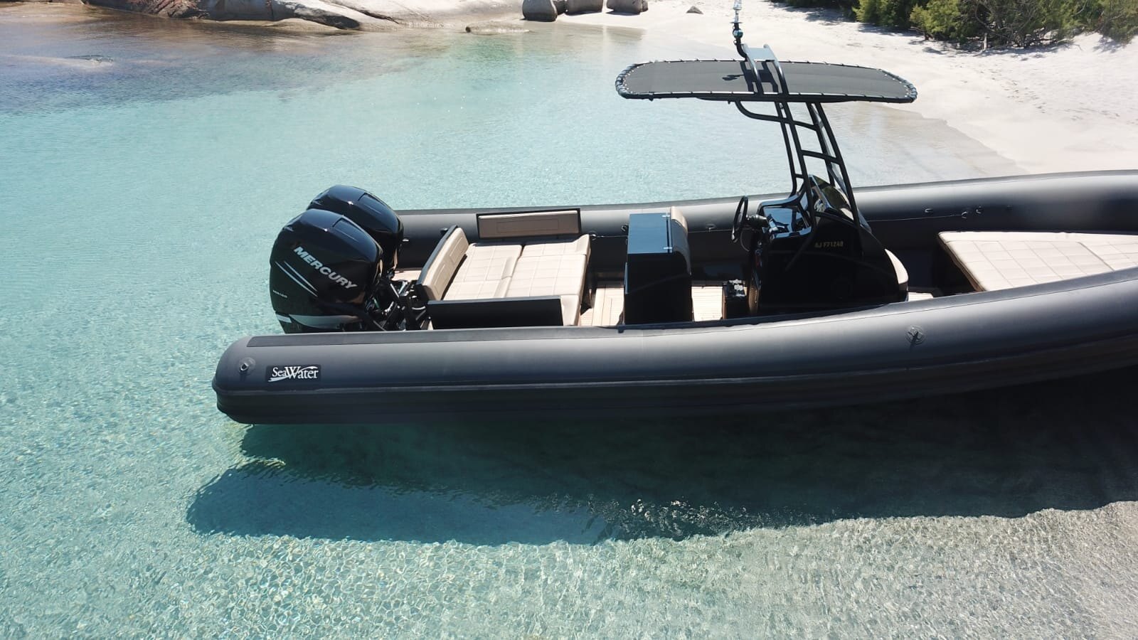 Sea Water Phantom 280 am Strand