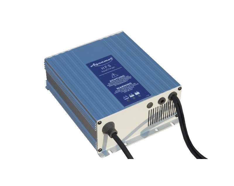 Aquamot AquaCharger 12V/10A HF-Ladegerät der HFS-Serie, freigestellt