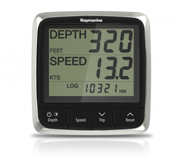 Raymarine i50 Tridata-System mit zwei Durchbruchgebern